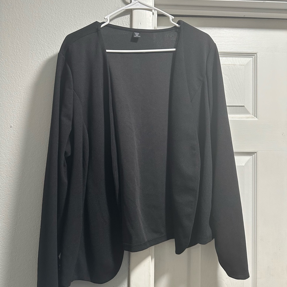 SHEIN Black Curve Lightweight Blazer